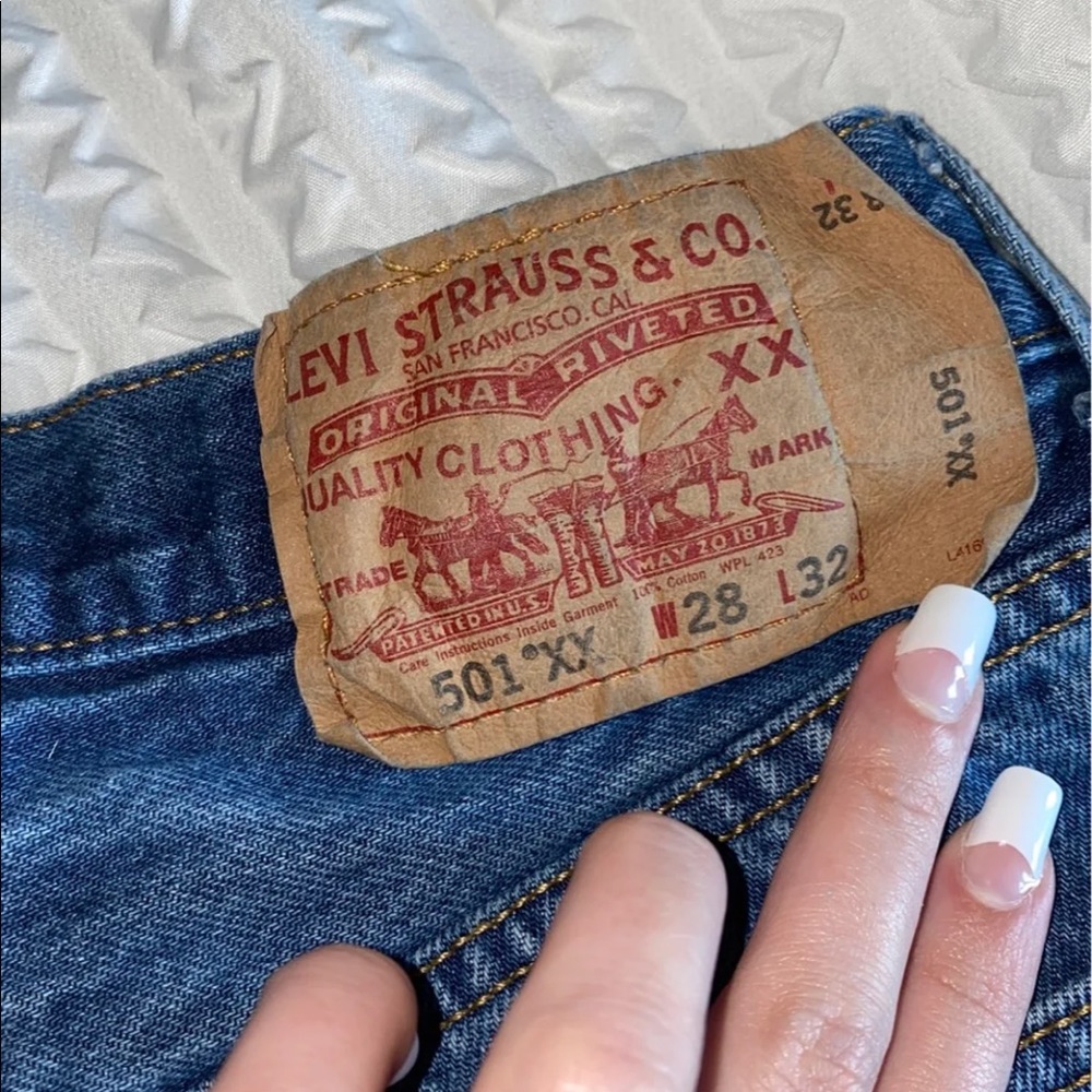 Levi 501 shorts - Picture 4 of 5